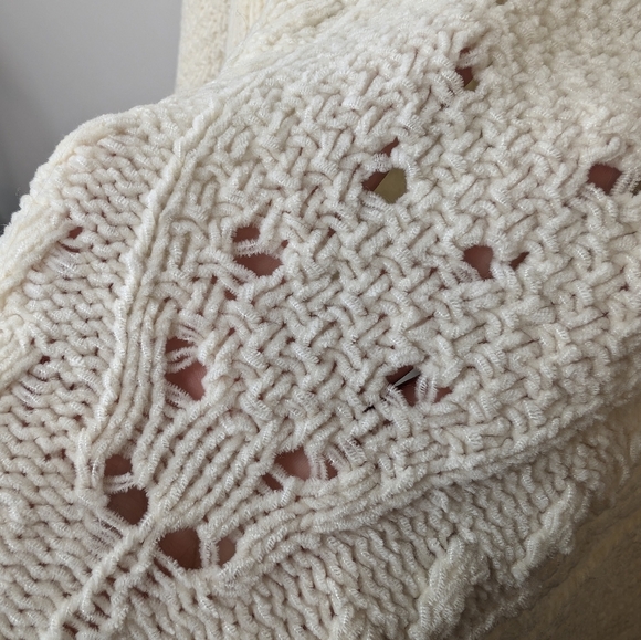 Penningtons Women’s 2XL Cream Knit V-Neck Oversized Sweater Poncho Style - Picture 7 of 11